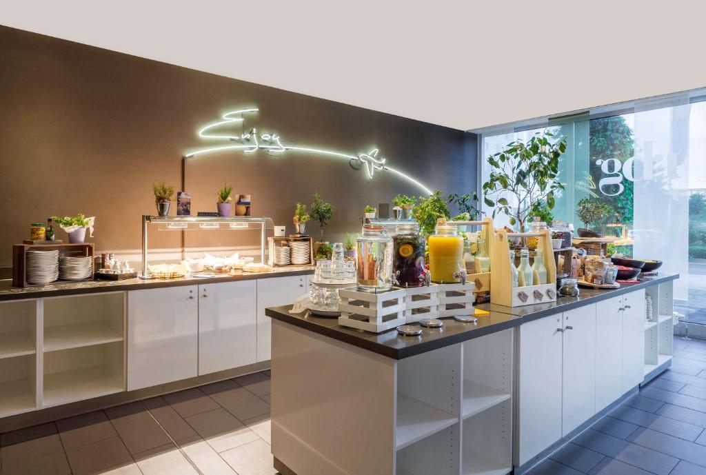 Park Inn by Radisson Frankfurt Airport - Resim 19