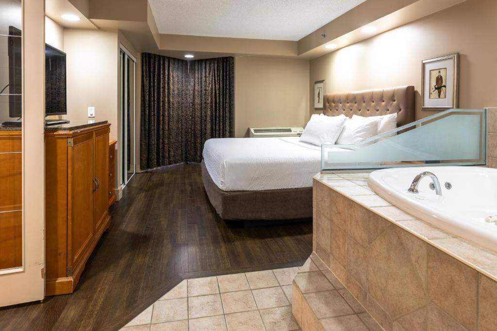 Royal Hotel West Edmonton, Trademark Collection by Wyndham - Resim 30