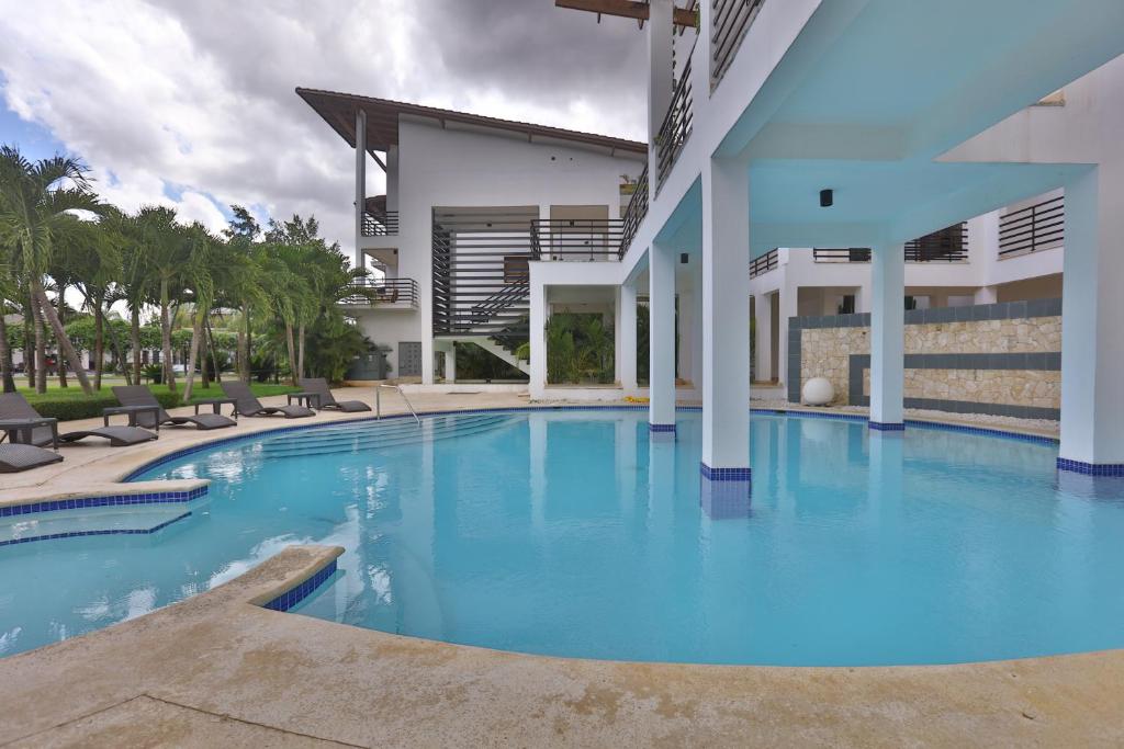 Bazén v ubytování Sybaris Suites & Residences nebo v jeho okolí