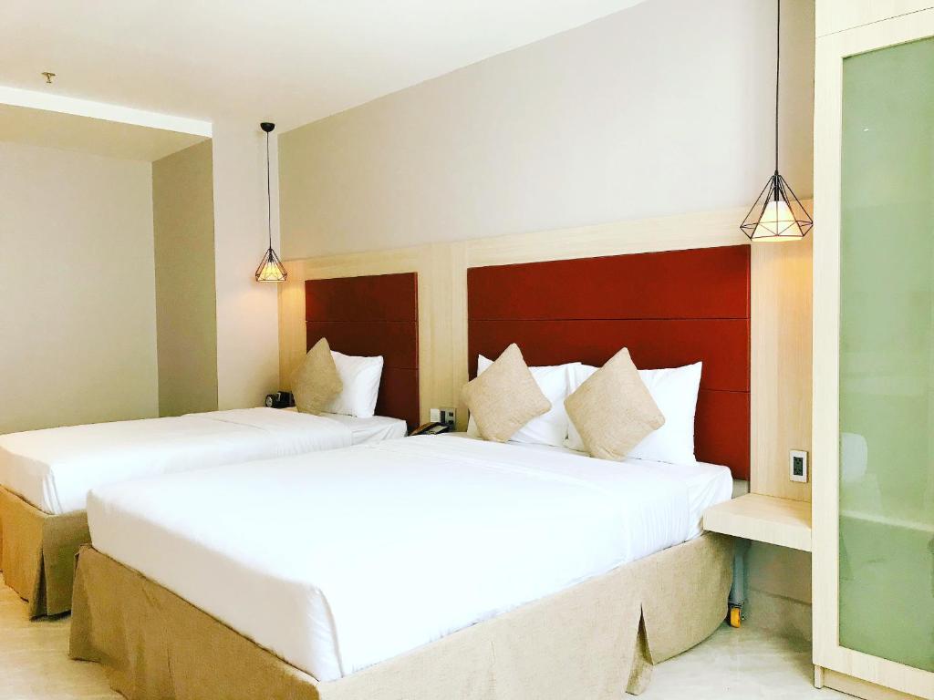HOLIDAY 2 HOTEL - Superior Triple Room