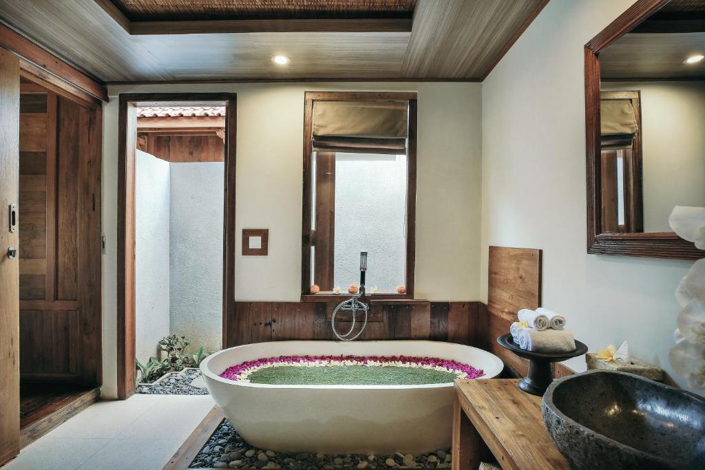 KERAMAN SUITE UBUD