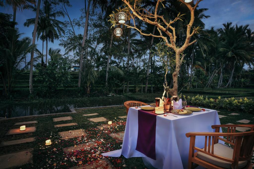 Zahrada ubytování KERAMAN SUITE UBUD