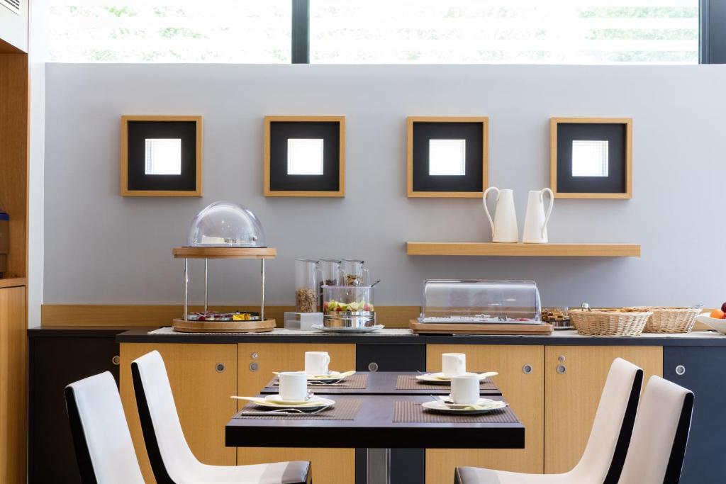 Hôtel Rotonde Aix-en-Provence centre - Resim 8