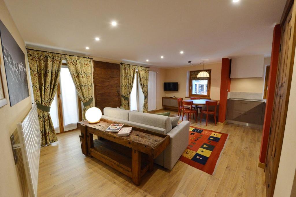Hotel Du Grand Paradis - 1899 Auberge Boutique - Appartement Met Balkon