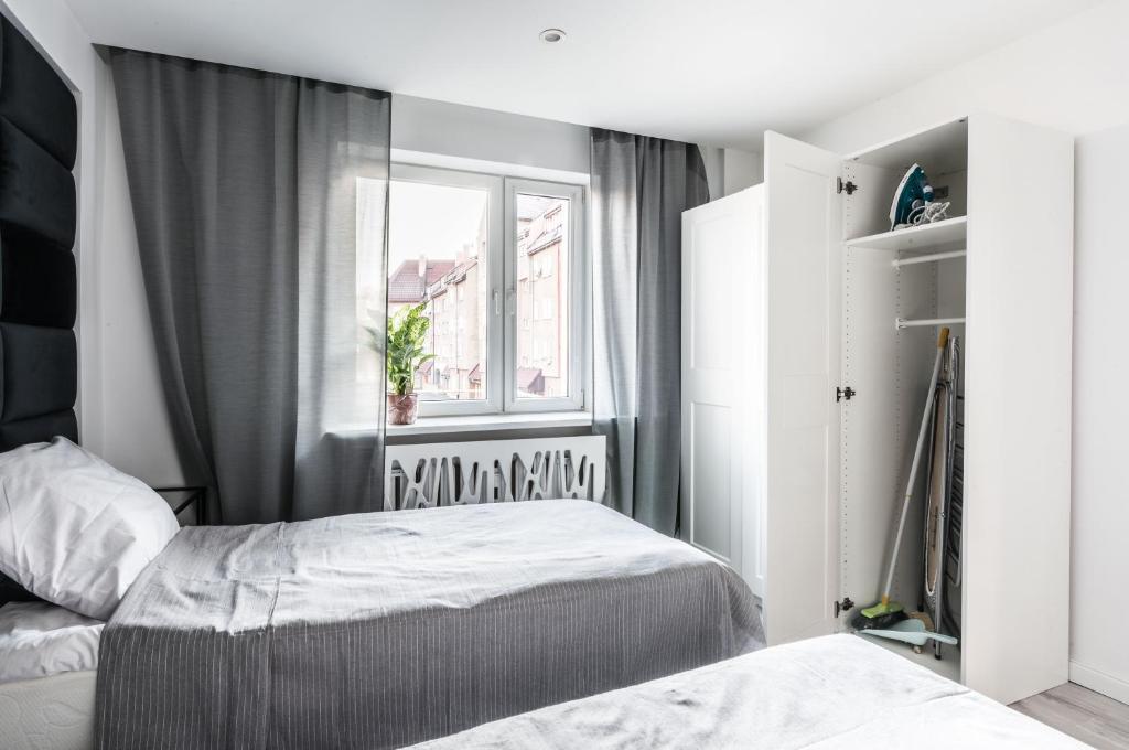 Theatre Apartment - Apartament przy Rynku w Głogowie - Appartement Met één Slaapkamer