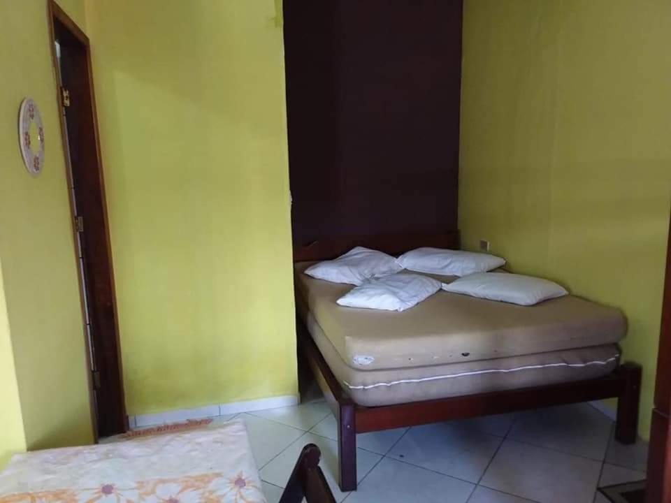  Casa dos Rocha em Ubatuba - Kitnet Amarela