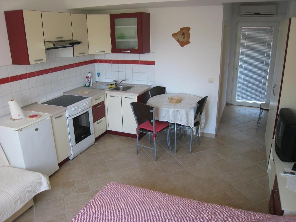 Apartments Mediterranean Sundance - Studio With Balcony