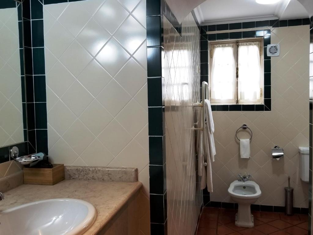 Lawrences Hotel - Resim 21