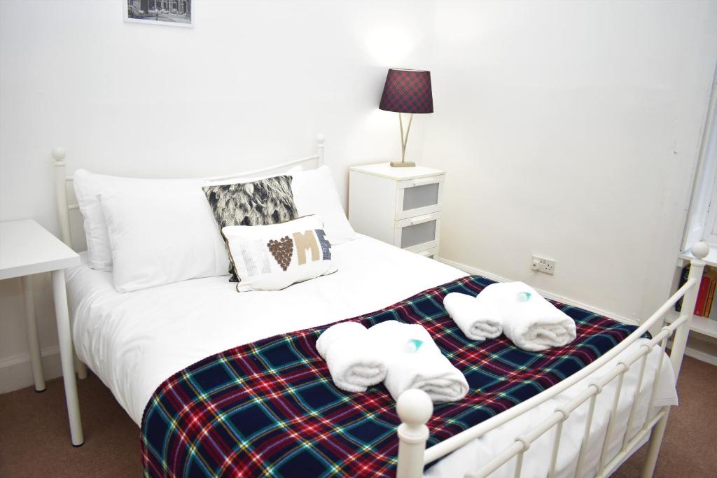 Blackwood Crescent - Traditional 2BR tenement flat next to Summerhall