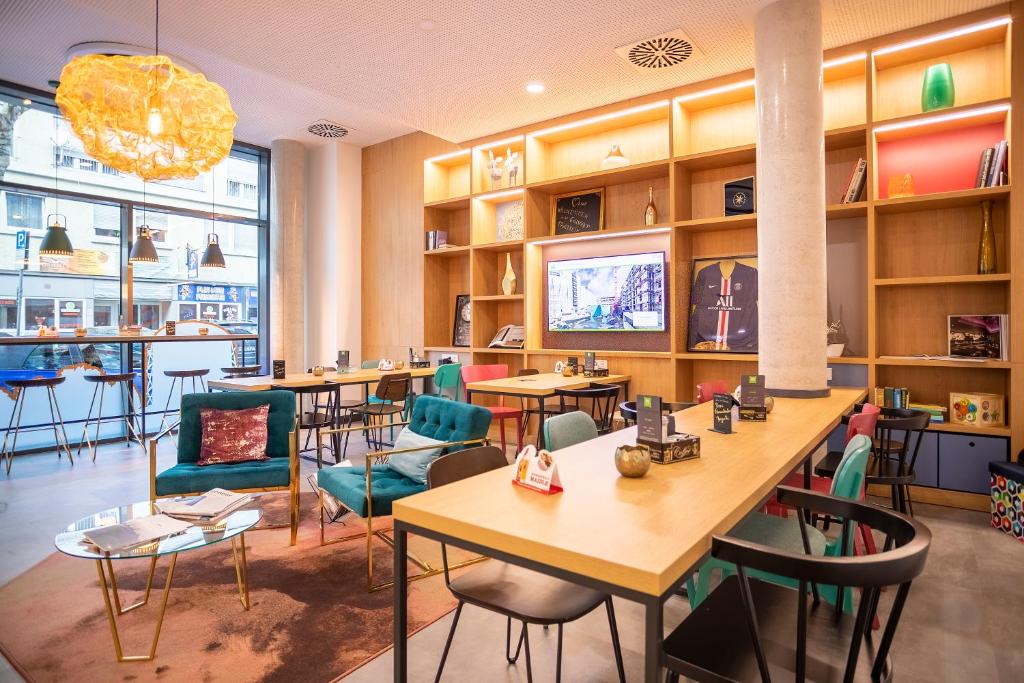Posezení v ubytování ibis Styles Pforzheim