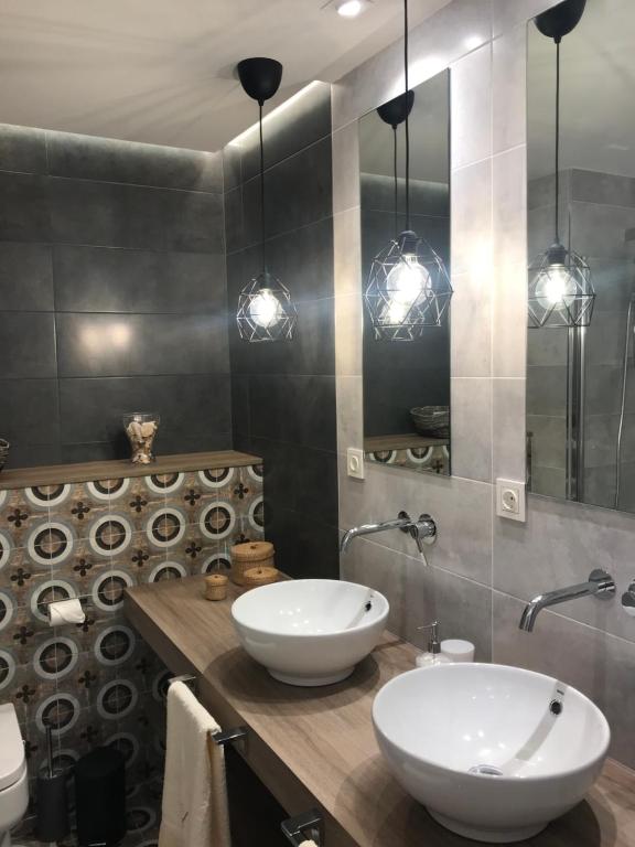 A bathroom at Apartamentos DUKE