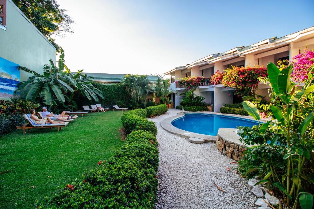 Bazén v ubytování Hotel Giada nebo v jeho okolí