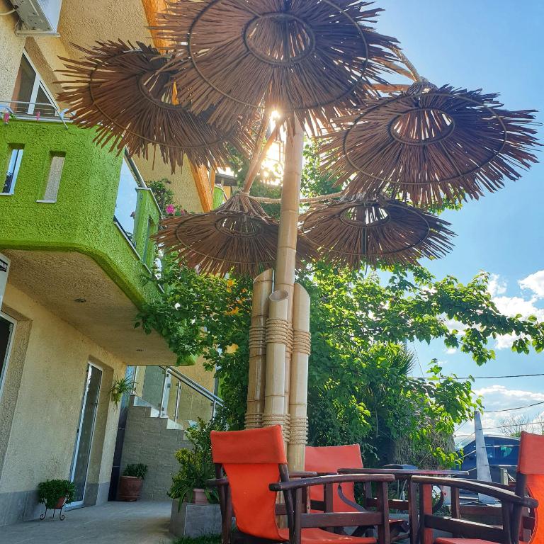 Balkón nebo terasa v ubytování Lilalo Ηotel