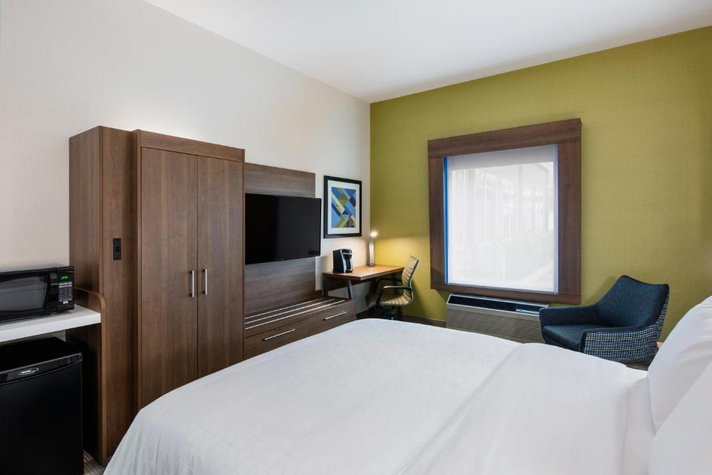 Holiday Inn Express Hotel & Suites Saskatoon by IHG - Resim 38