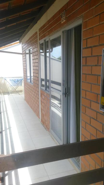  Aluguel Apartamento de 2 dorm proximo mar Bombinhas SC