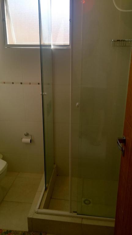  Aluguel Apartamento de 2 dorm proximo mar Bombinhas SC