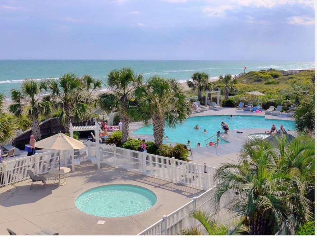 Ocean Club Resort Ocean front w pools, Indian Beach (updated prices 2024)