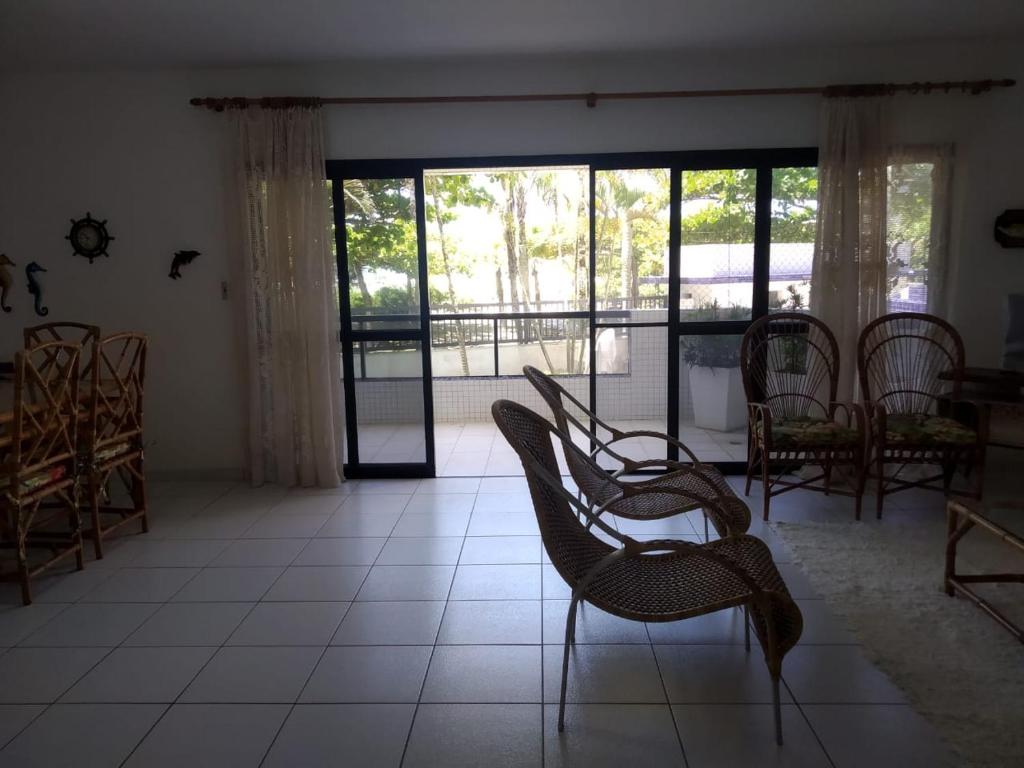  Apto Pe na areia em Bertioga apto 6 pessoas
