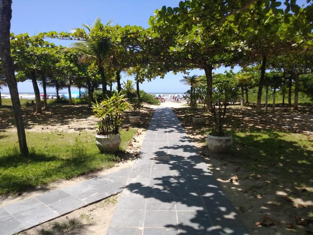  Apto Pe na areia em Bertioga apto 6 pessoas