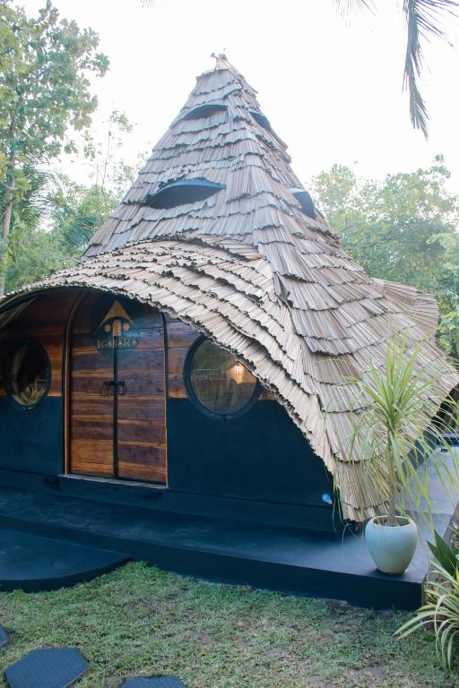 Igabara Hobbit House - 7