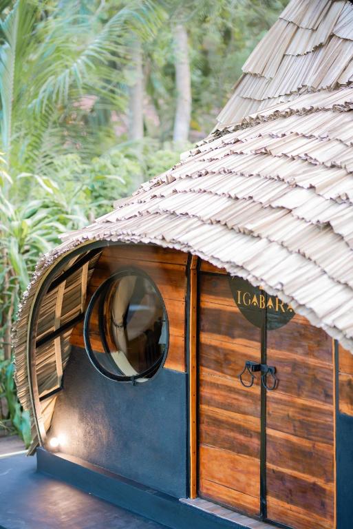 Igabara Hobbit House - 13