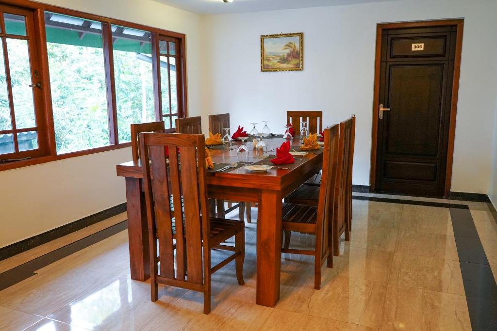 Fotografie z fotogalerie ubytování The Grand Hanthana v destinaci Kandy