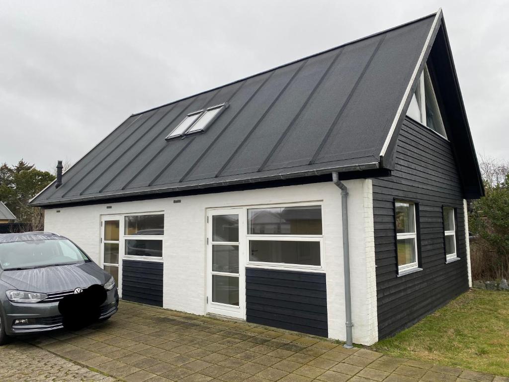 El edificio en el que está la villa