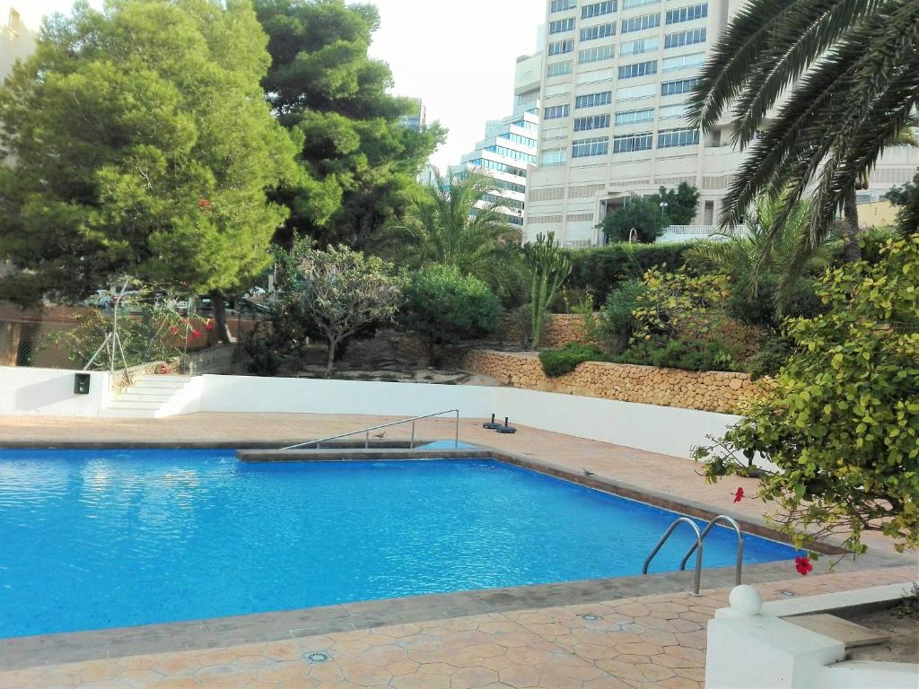Bazén v ubytování Apartamento Playa Levante renovado con vistas maravillosas Don Miguel 1 Deluxe nebo v jeho okolí