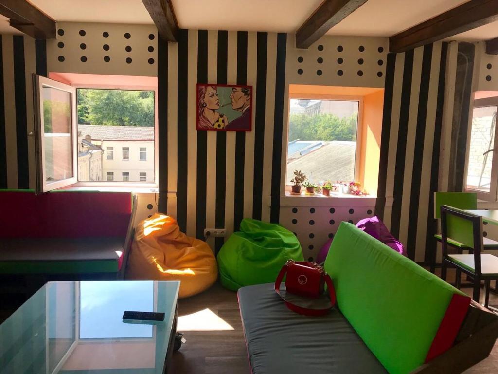 Posezení v ubytování Lucky Hostel на Крещатике