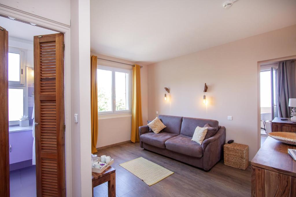 Posezení v ubytování Hotel Scandola