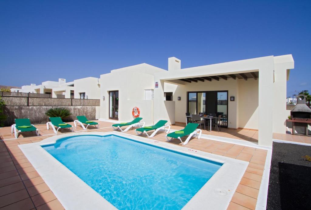 Basen w obiekcie Ereza Villas Las Buganvillas lub w pobliżu