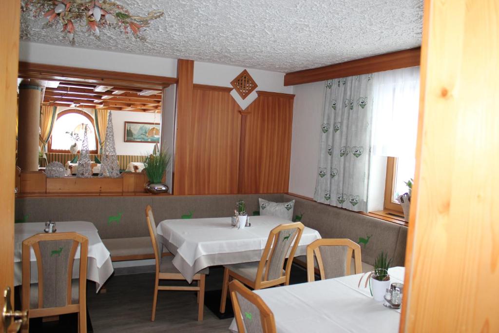 Restaurace v ubytování Hotel Pension Siggi