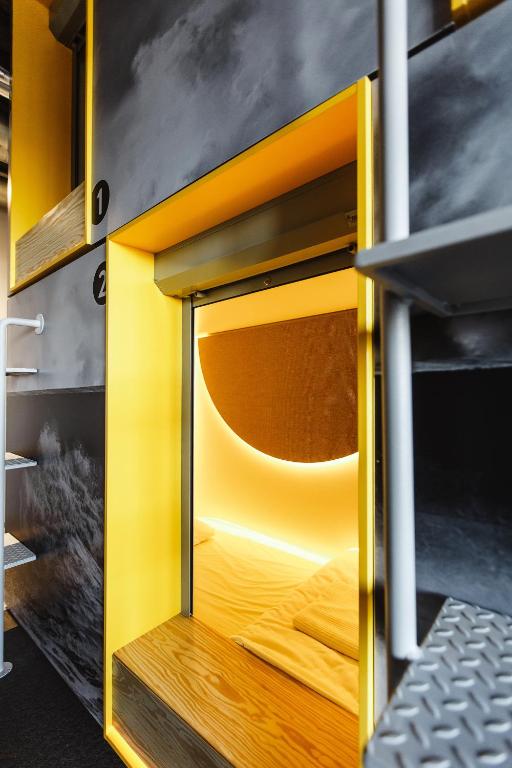 Light House Coliving - Bed In 6-Bed Mixed Dormitory Room