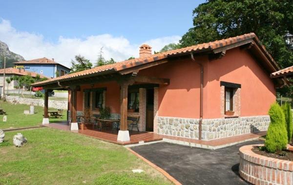 Apartamentos Rurales La Granda, Cangas de Onís, Spain ...