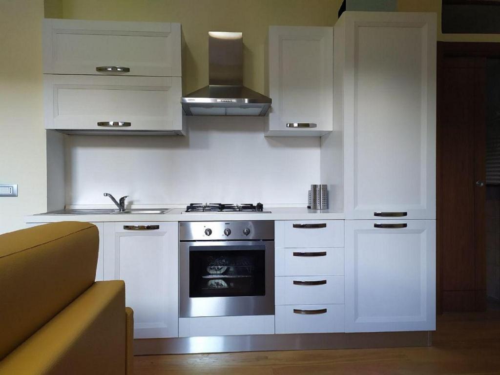 A kitchen or kitchenette at FORT. Montagna A305