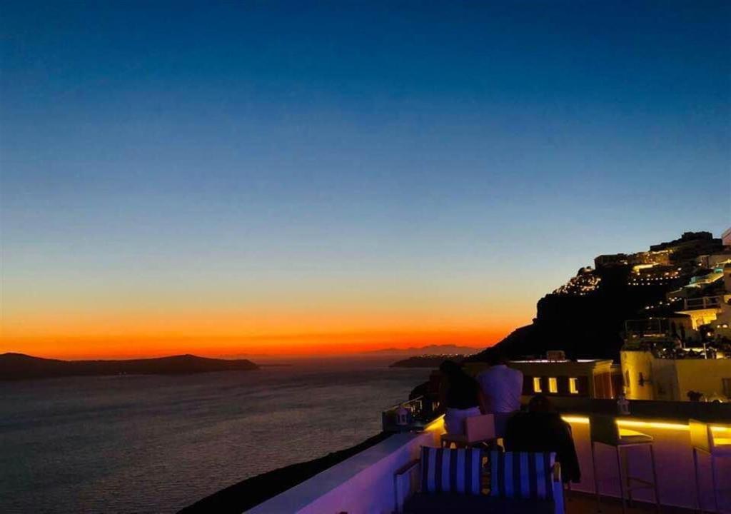 Loucas on the Cliff - Resim 29