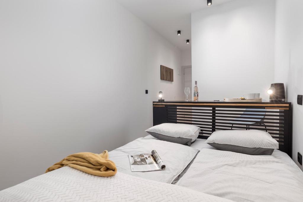 Deluxe Apartments & Rooms 
