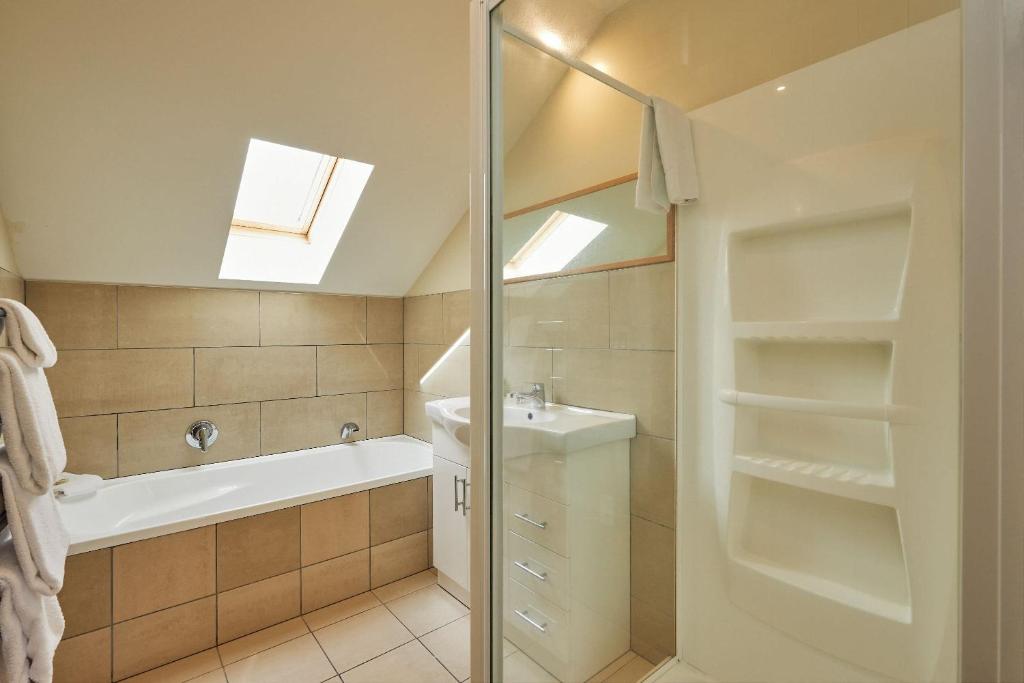 The White Morph - Heritage Collection - Resim 35