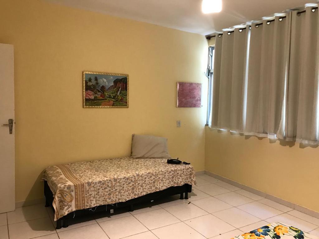  Quarto Perfeito- Condomínio em frente a Praia da Barra da Tijuca