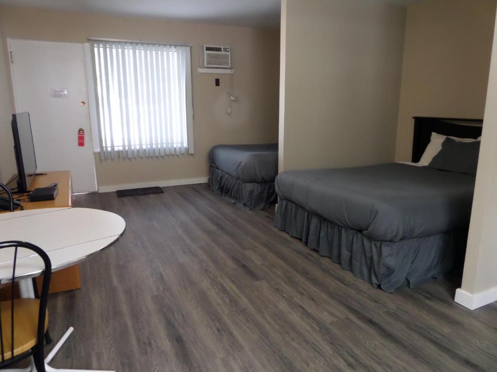 Posezení v ubytování Ray Lyn Motel