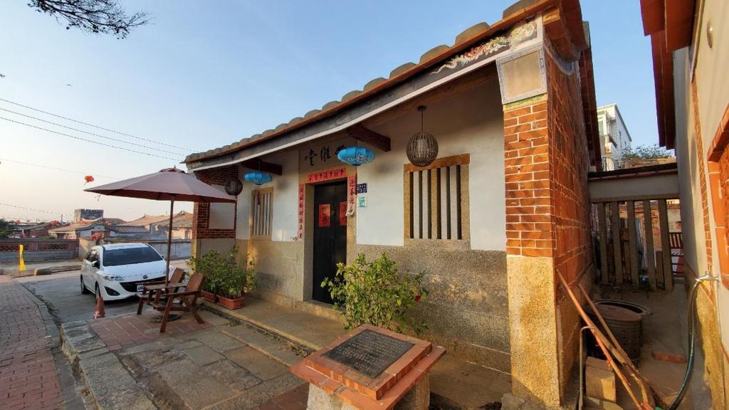 Budova, kde se hostel nachází