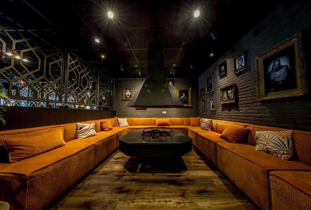 Posezení v ubytování Fletcher Hotel-Restaurant Frerikshof