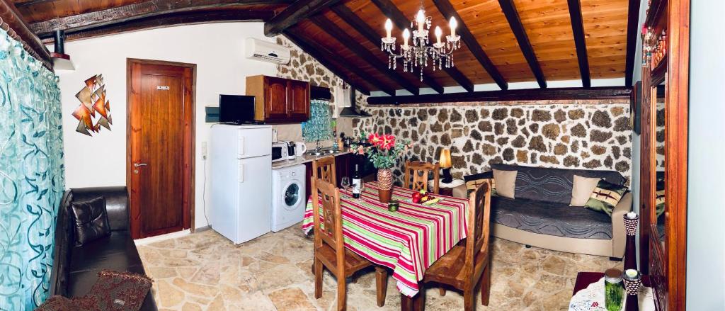 A kitchen or kitchenette at Ermones Emerald Villa