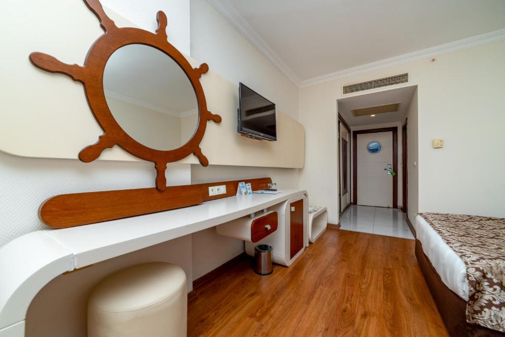 Transatlantik Hotel & Spa - Économie D'économie