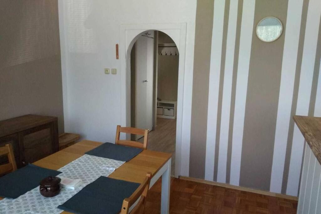 Postel nebo postele na pokoji v ubytování Apartmán se zahradou v Protivíně