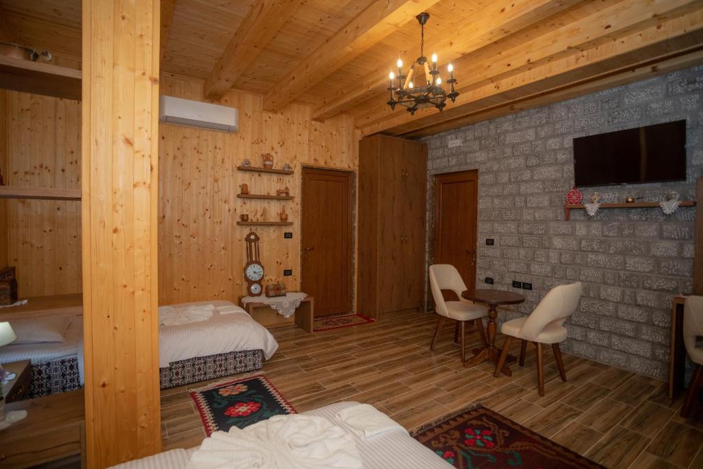 TV a/nebo společenská místnost v ubytování OLD HOUSE