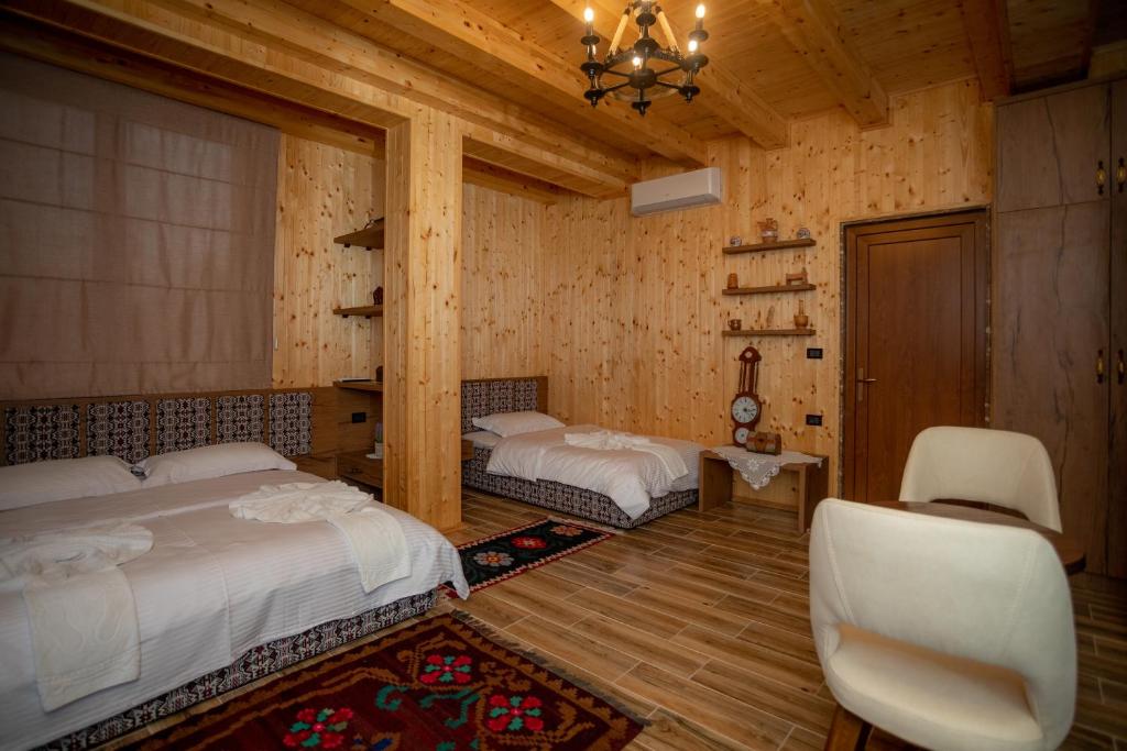 OLD HOUSE - Imazhi 8