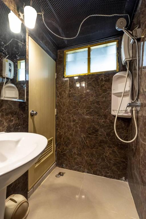 @42 Residence - Resim 3