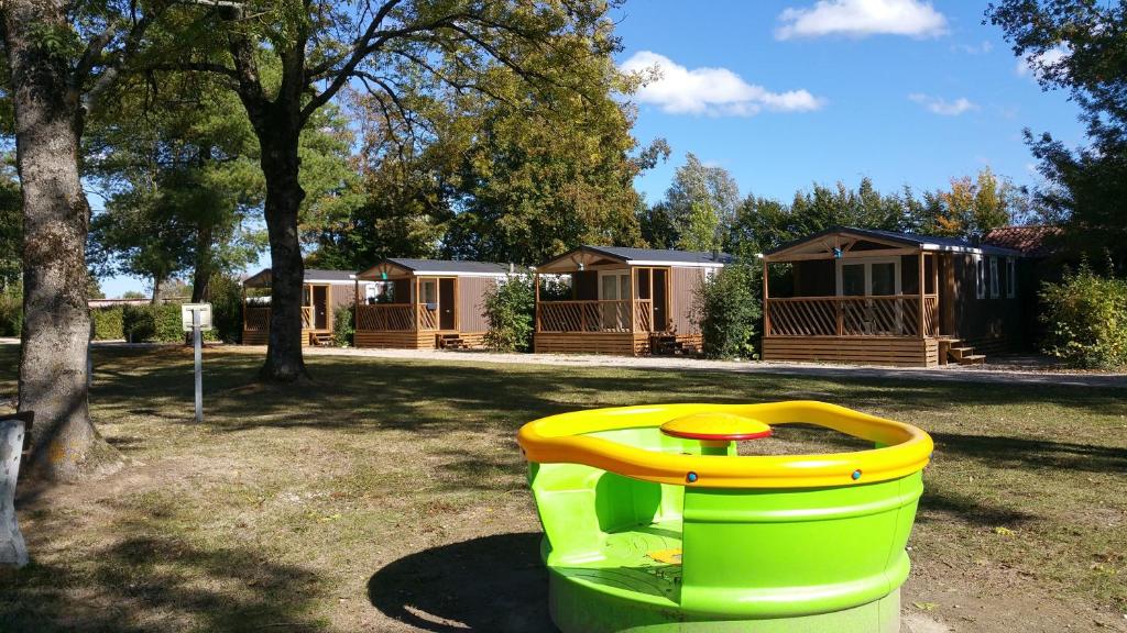 Zahrada ubytování Paradis Des Dombes