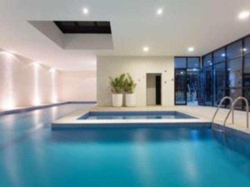  Apartamento Luxuoso com Serviço de Hotel - Salvador Shopping
